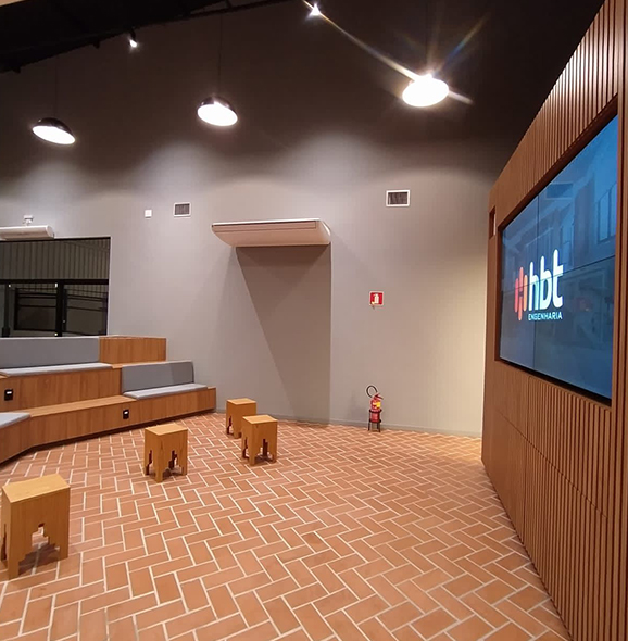 Obra Comercial 07 - 10 - HBT Engenhraia